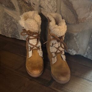 Sorel Tan Shearling-Lined Winter Boots